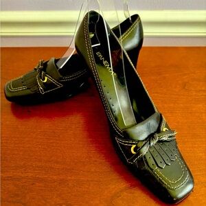 Ipanema Black Leather Heels Size 7.5 Loafer Style